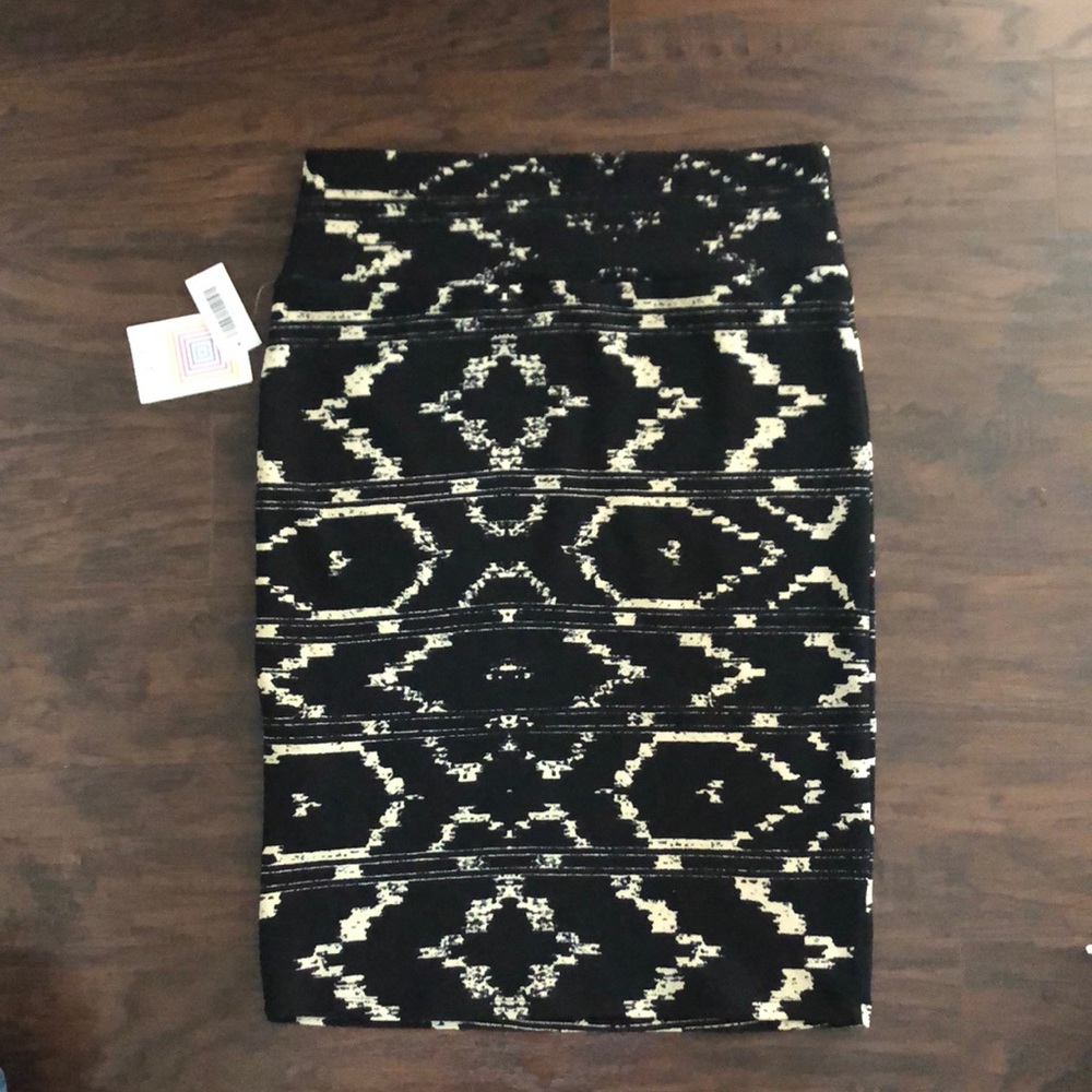 Lularoe Cassie